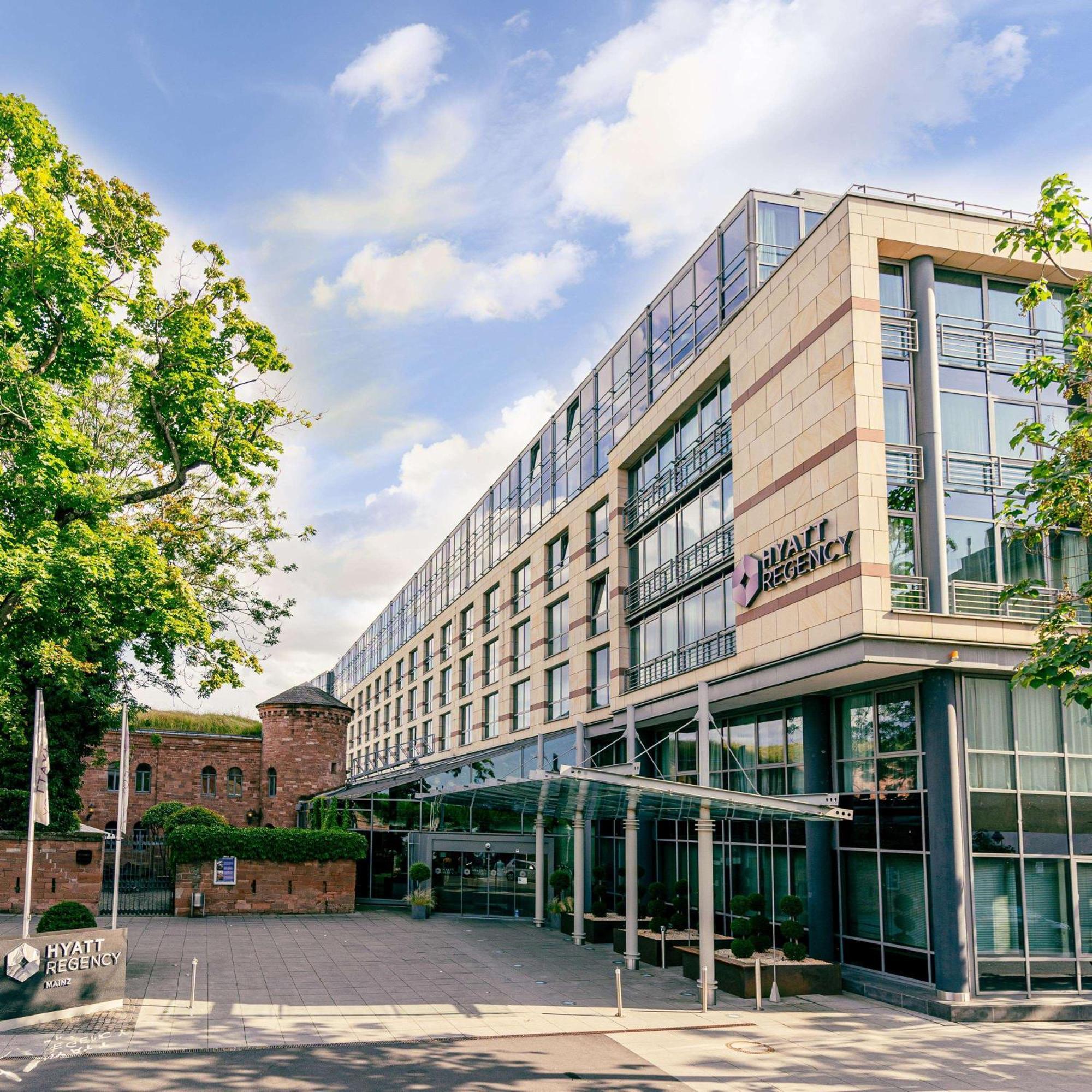Hyatt Regency Mainz Hotell Exteriör bild The University of Law, Chester Campus